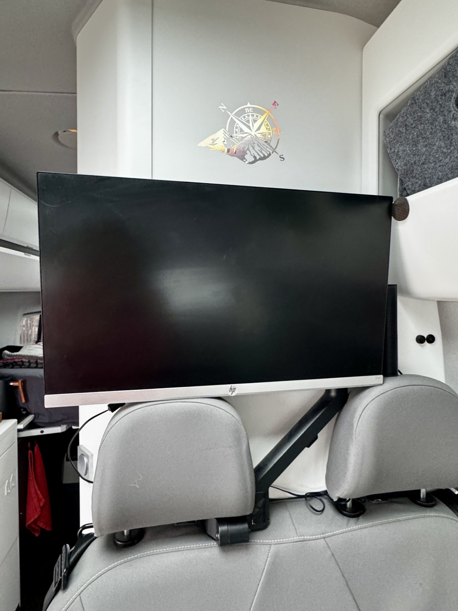 Halterung an den Kopfstützen