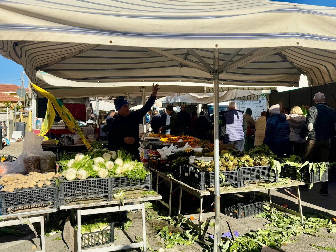 Einkaufen am Markt in Olbia