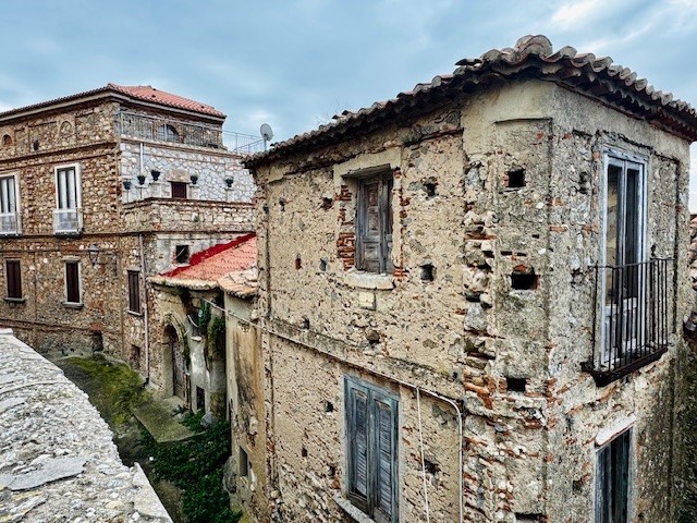 alte Häuser von Nicotera