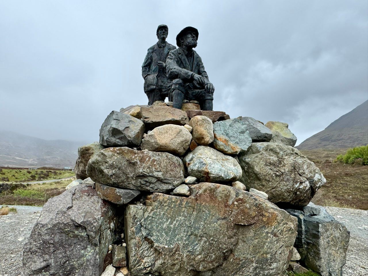 Auf dem Weg nach Plockton 2 Wanderer