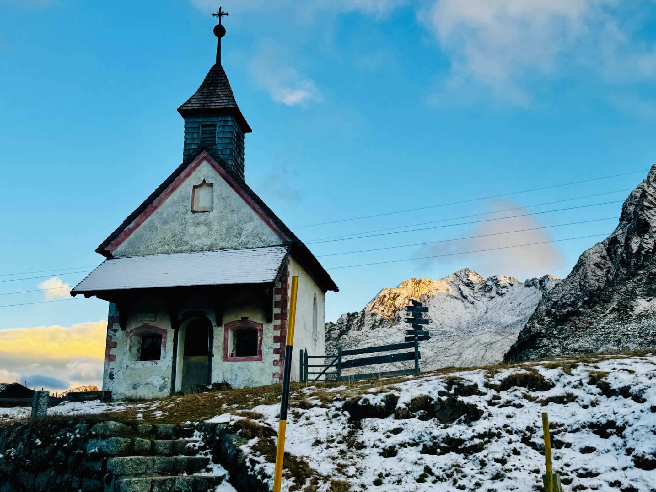 Jaufenpass schon mit Schnee
