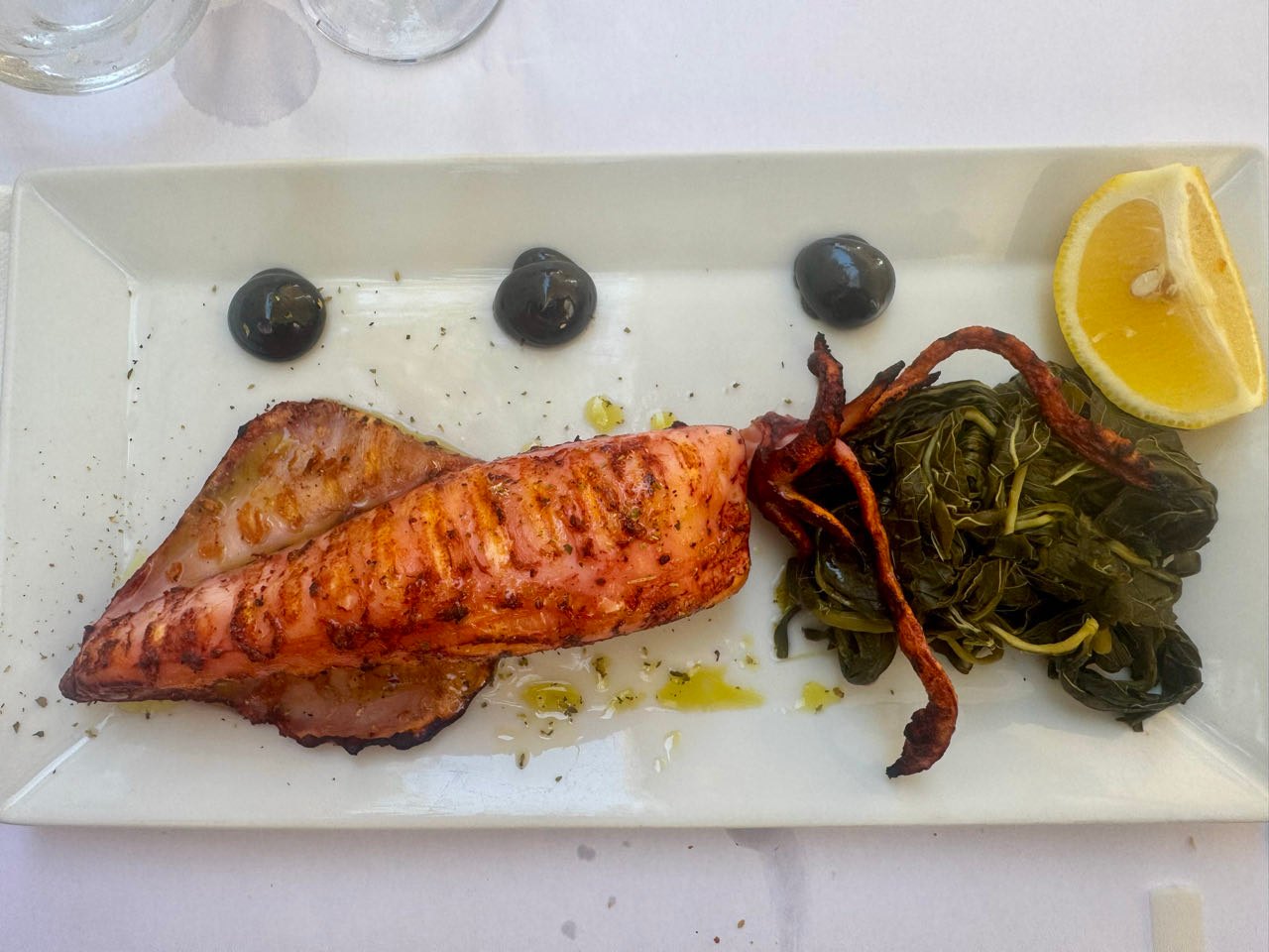 Frisches Essen in den Tavernen